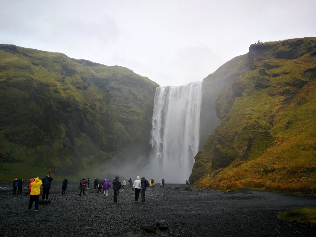Skógafossin vesiputous, Skógafoss waterfall